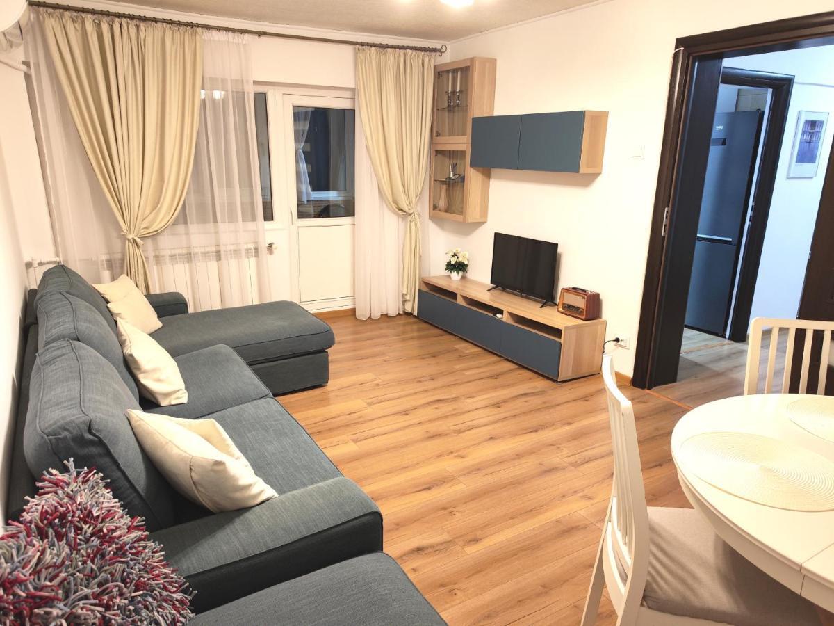 Platinum Apartment - Apartament Cu 3 Camere, 2 Dormitoare, 2 Bai, Bucatarie Complet Utilata, 2 Balcoane Bukurešť Exteriér fotografie