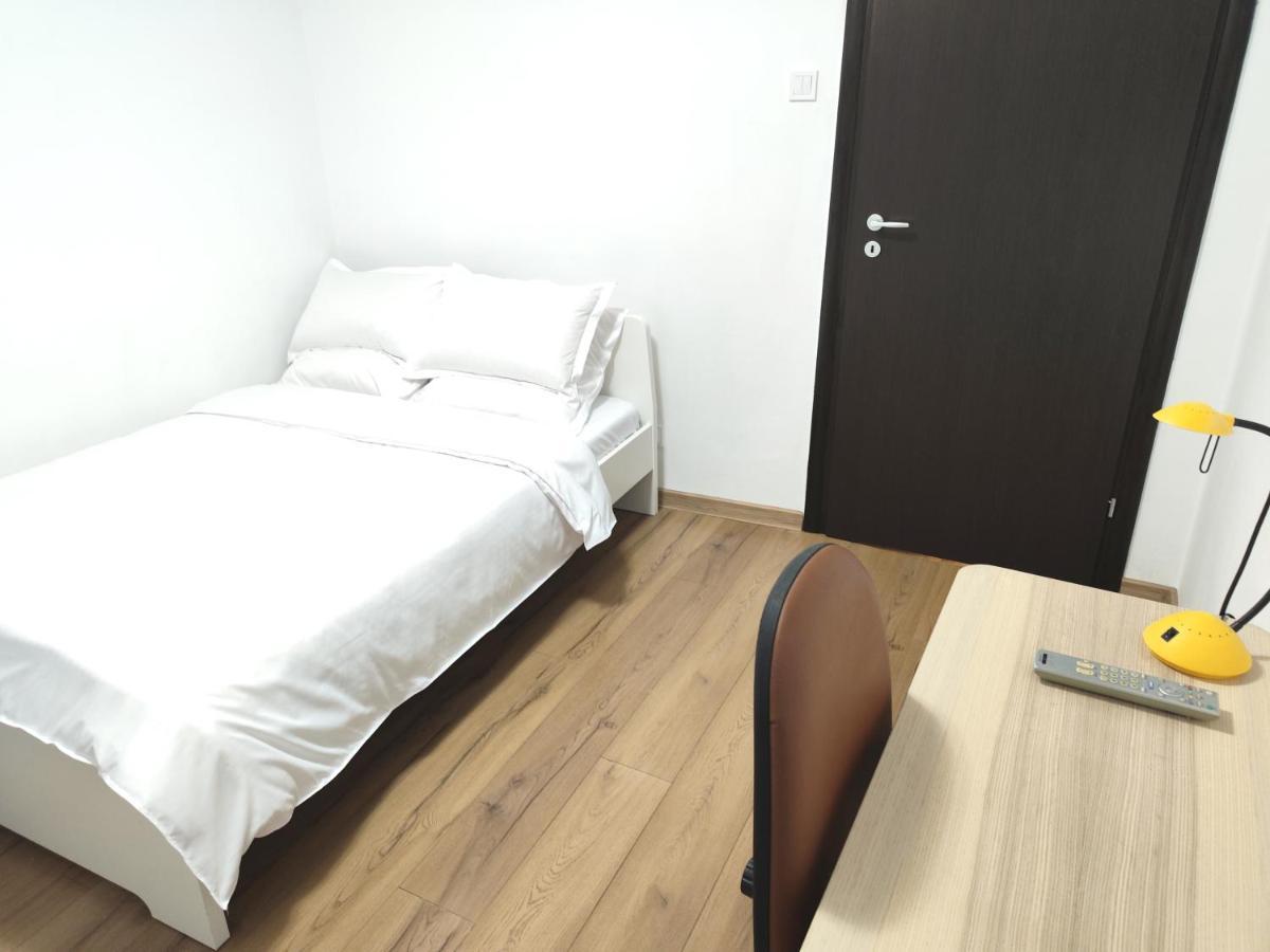 Platinum Apartment - Apartament Cu 3 Camere, 2 Dormitoare, 2 Bai, Bucatarie Complet Utilata, 2 Balcoane Bukurešť Exteriér fotografie