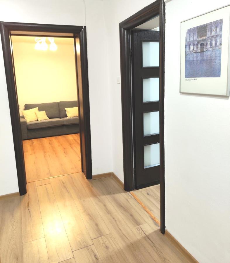Platinum Apartment - Apartament Cu 3 Camere, 2 Dormitoare, 2 Bai, Bucatarie Complet Utilata, 2 Balcoane Bukurešť Exteriér fotografie