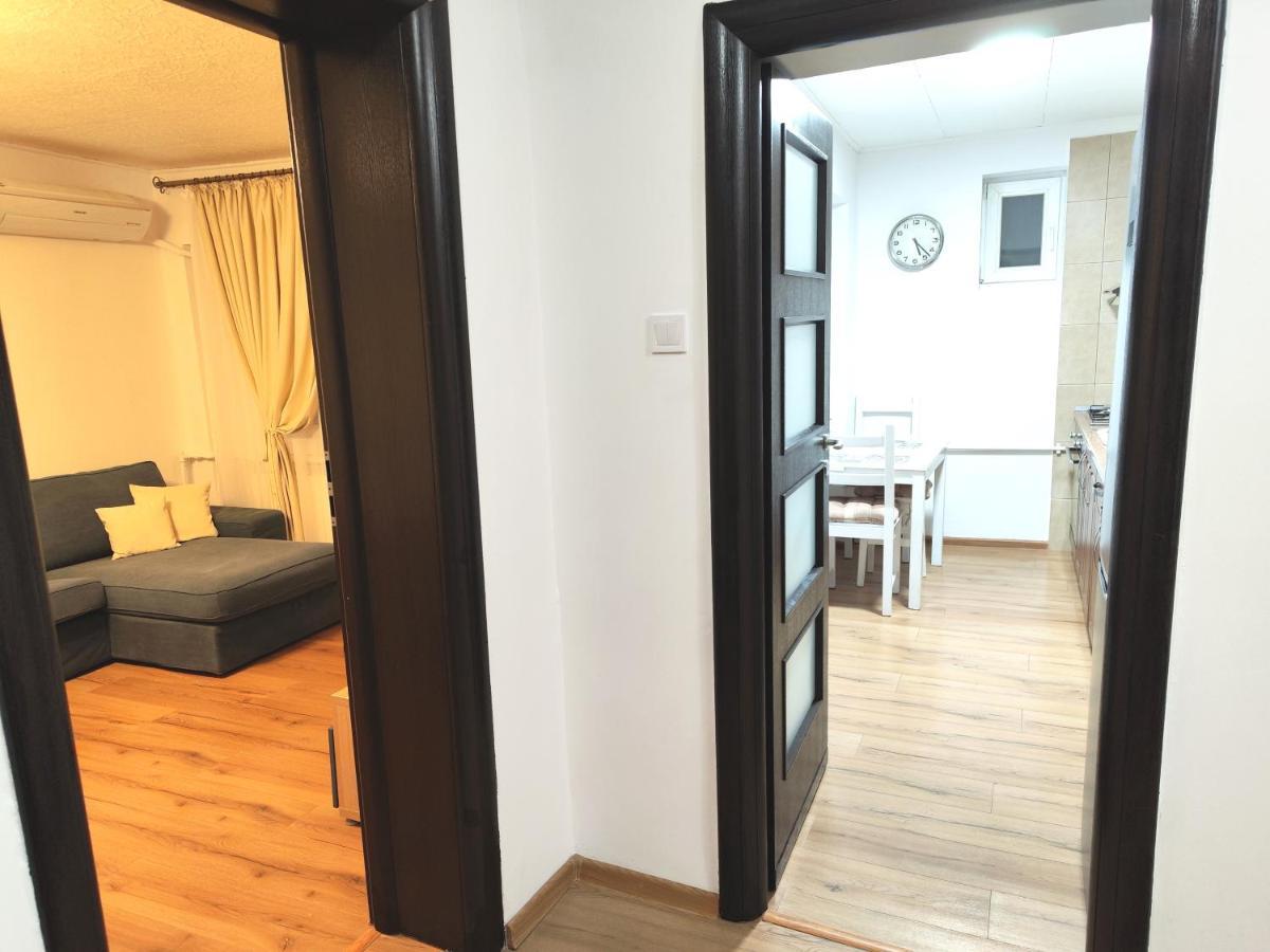 Platinum Apartment - Apartament Cu 3 Camere, 2 Dormitoare, 2 Bai, Bucatarie Complet Utilata, 2 Balcoane Bukurešť Exteriér fotografie