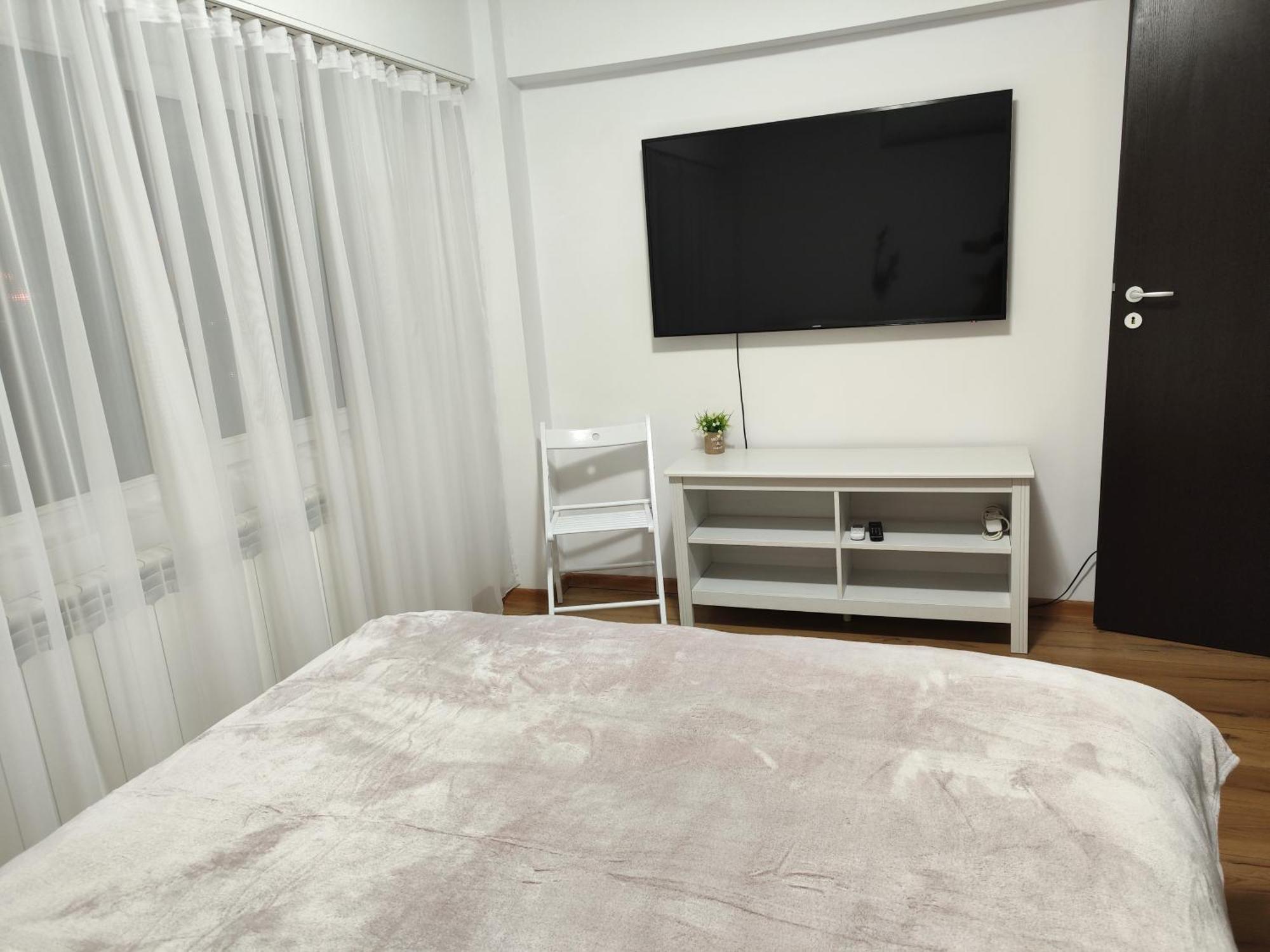 Platinum Apartment - Apartament Cu 3 Camere, 2 Dormitoare, 2 Bai, Bucatarie Complet Utilata, 2 Balcoane Bukurešť Exteriér fotografie