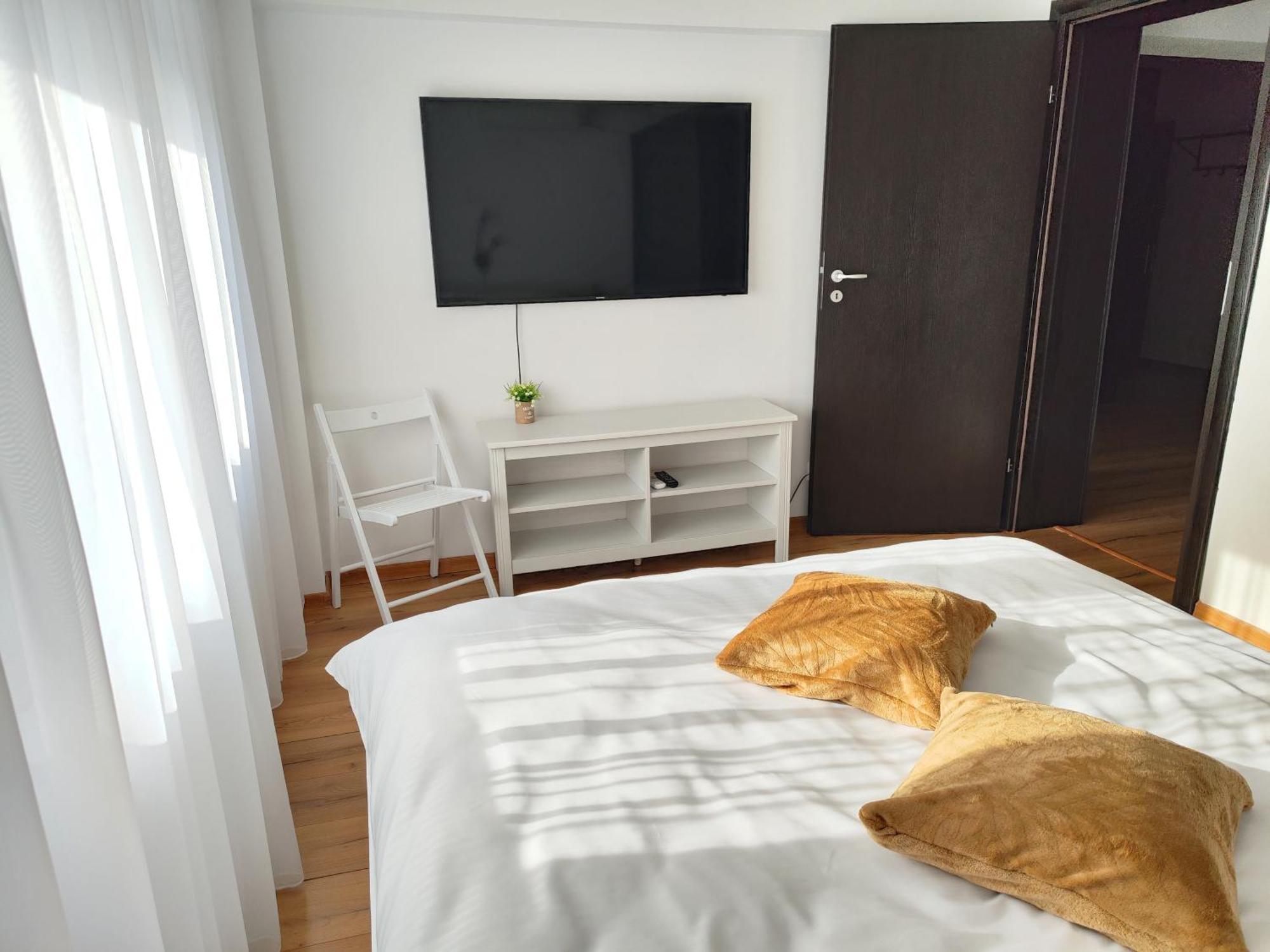 Platinum Apartment - Apartament Cu 3 Camere, 2 Dormitoare, 2 Bai, Bucatarie Complet Utilata, 2 Balcoane Bukurešť Exteriér fotografie